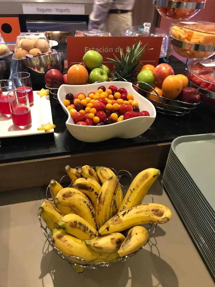 Hampton By Hilton Bogota Usaquen Kültér fotó
