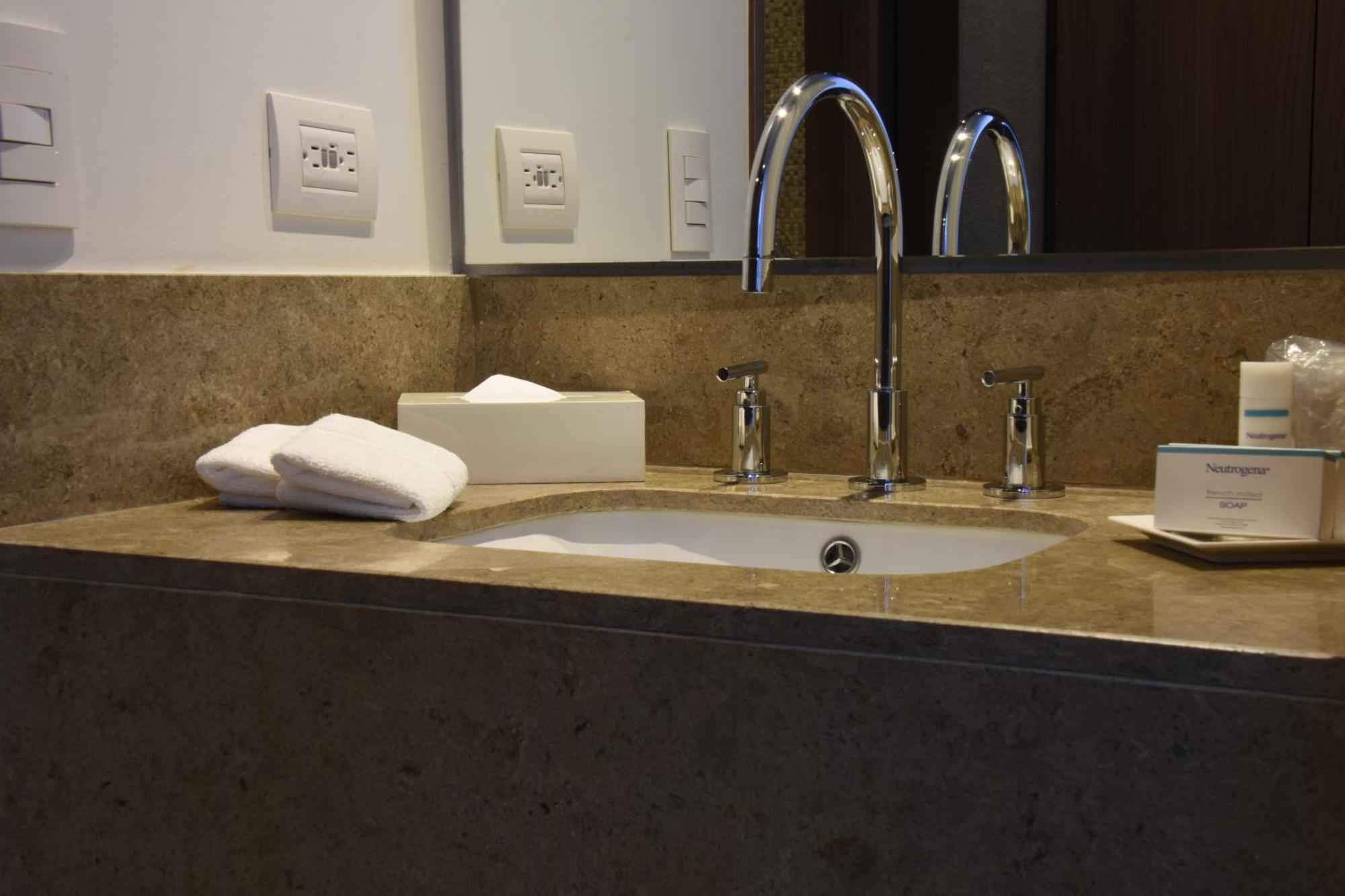Hampton By Hilton Bogota Usaquen Kültér fotó